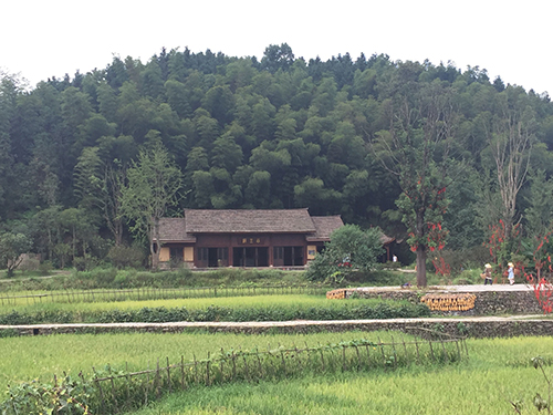 ЇһԴ^(q)@cɽˮȻһw