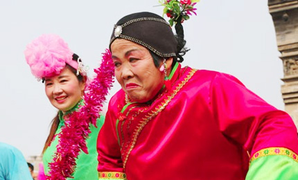 ՝}ϴһ׻Ӿʼ
L(fng)茹Ť216գһ@죬}ϿheSʵĽ^Ļӣy(tng)׶˶ʡζȺ[´ggϲϲ^꣬׌(ji)՝}ǸӽkʡԔ 